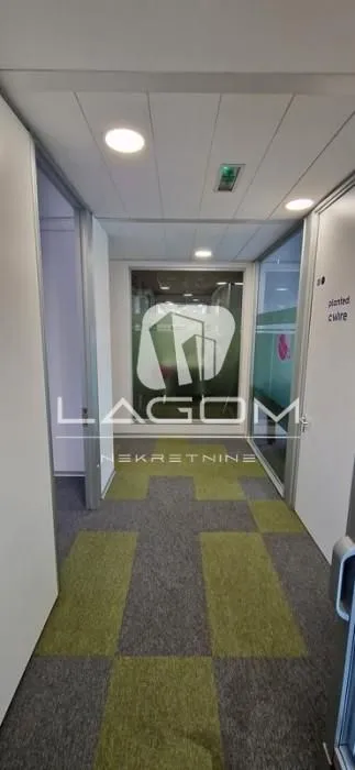 Rent, office space, 772m², Novi Beograd Blok 67, Novi Beograd Sve Podlokacije