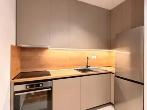 Izdavanje, jednosoban stan, 47m², City Kvart, Podgorica - image 2