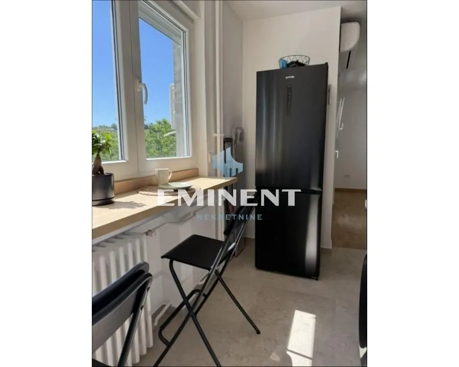 Rent, one bedroom apartment, 33m², Savski Venac, Beograd