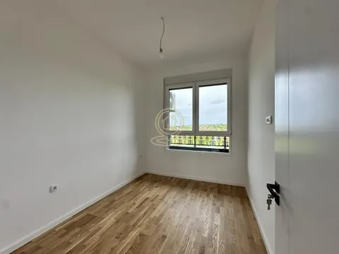 Prodaja, stan, 225m², Karagača, Petrovaradin - image 17