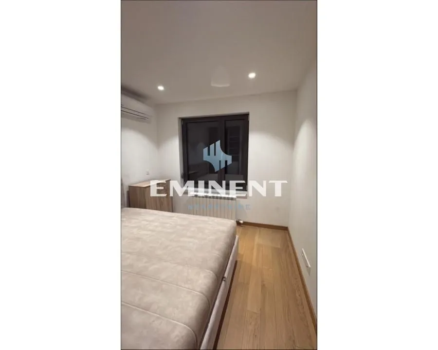 Rent, three bedroom apartment, 65m², Stari Grad, Beograd