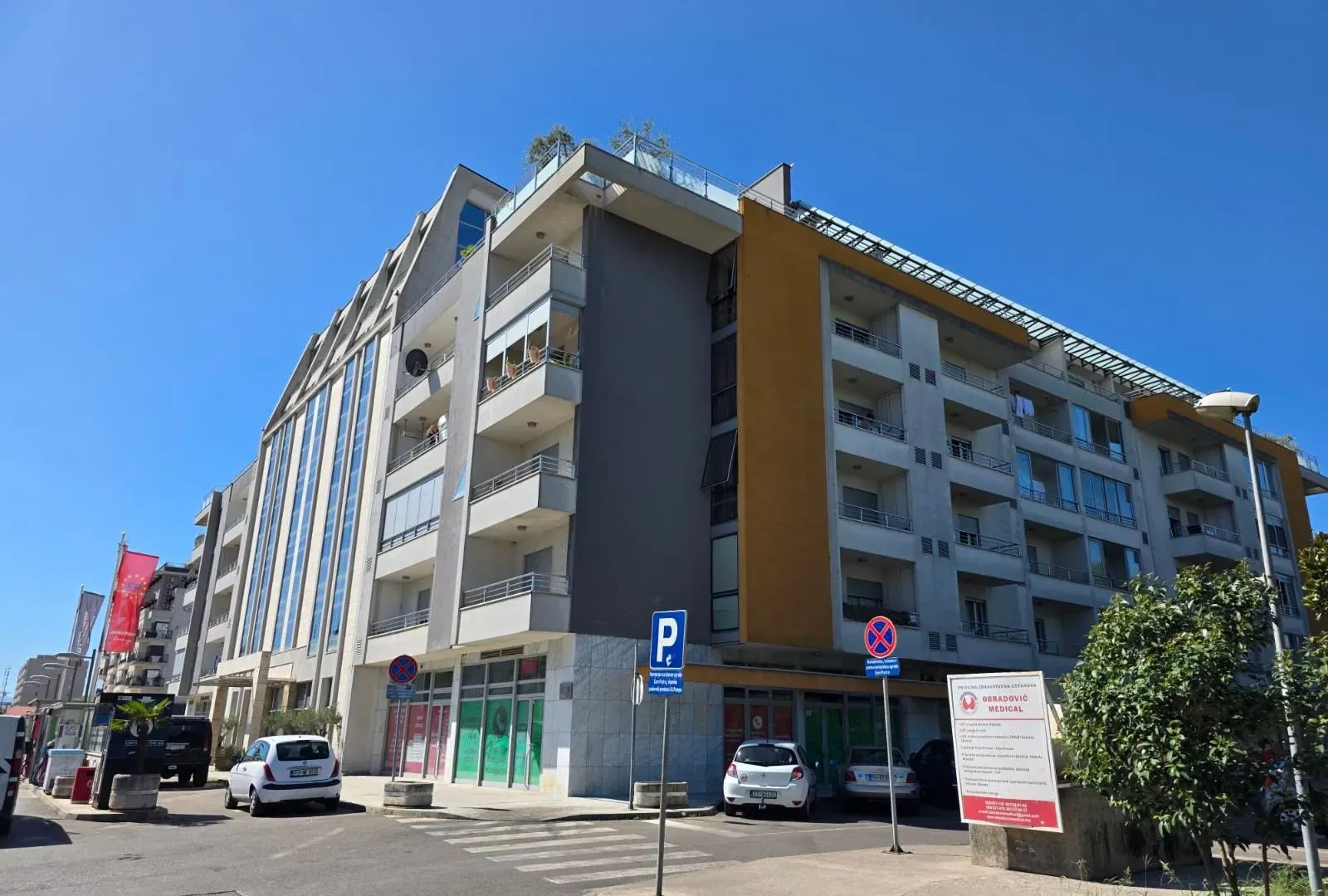 Izdavanje, jednosoban stan, 40m², Pobrežje, Podgorica