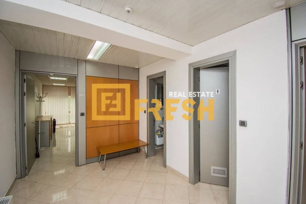 Rent, office space, 412m², Preko Morače, Podgorica