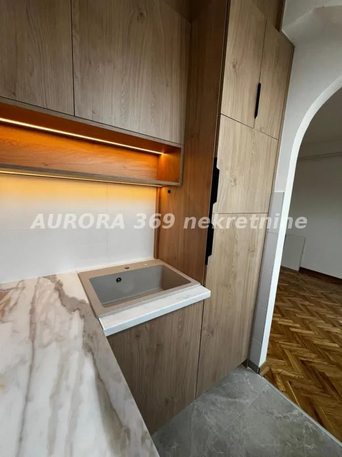 Prodaja, jednosoban stan, 22m², Banatić, Novi Sad Sve Podlokacije