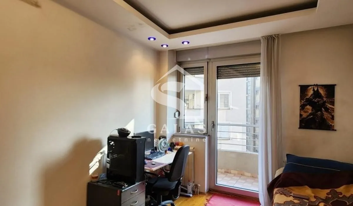Sale, three bedroom apartment, 80m², Karadjordjevac, Leskovac