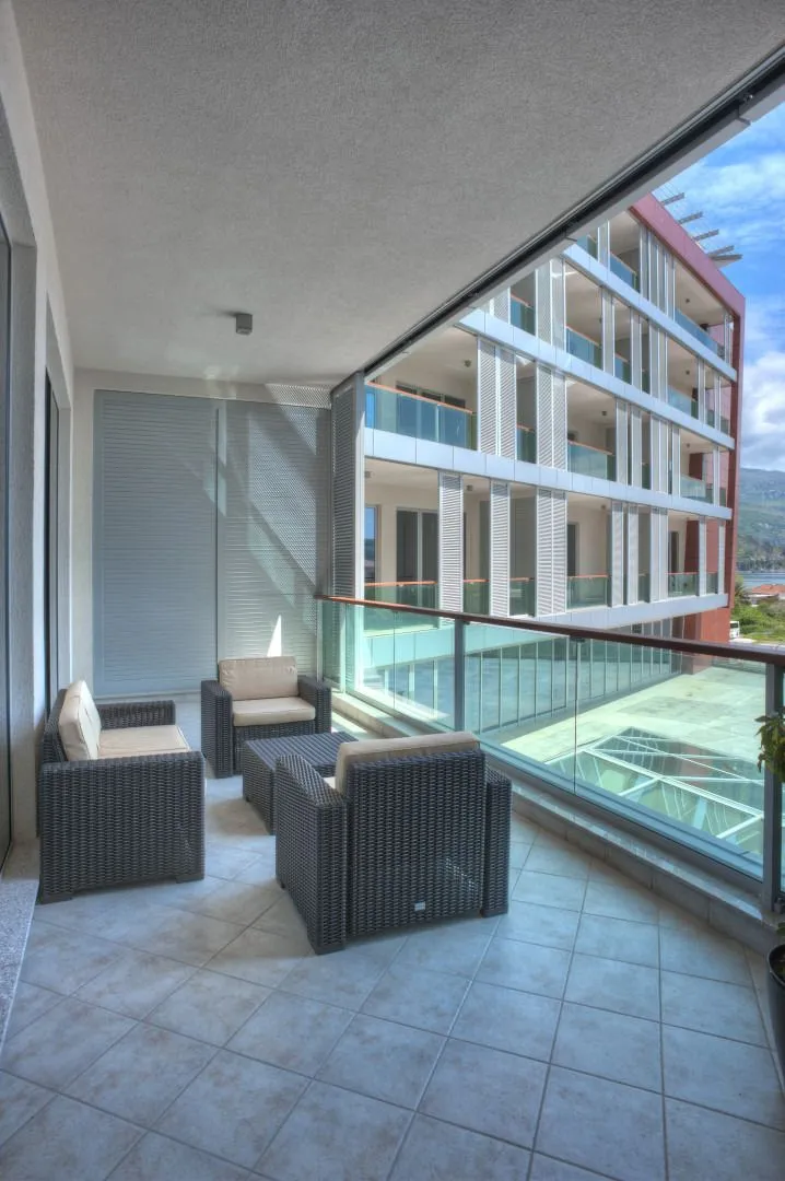 Prodaja, dvosoban stan, 95m², Budva, Crna Gora