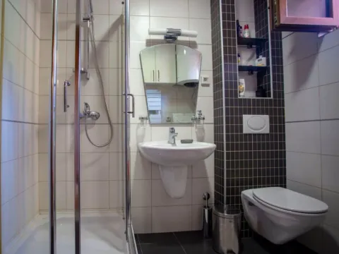 Sale, one bedroom apartment, 57m², Kamenovo, Budva - image 9