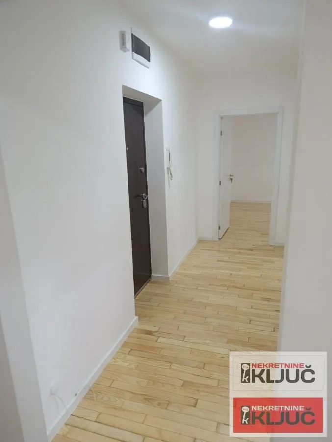 Prodaja, dvosoban stan, 51m², Rotkvarija, Novi Sad Sve Podlokacije