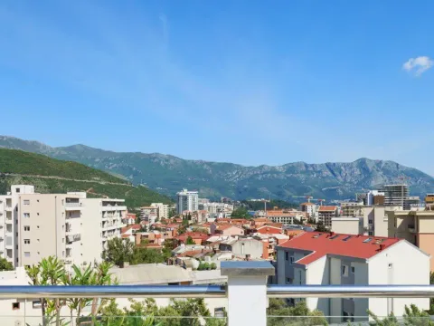 Prodaja, trosoban stan, 85m², Budva, Crna Gora - image 3