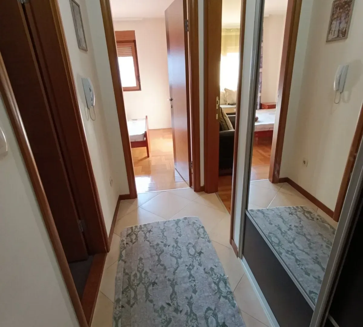 Rent, one bedroom apartment, 44m², Stari Aerodrom, Podgorica