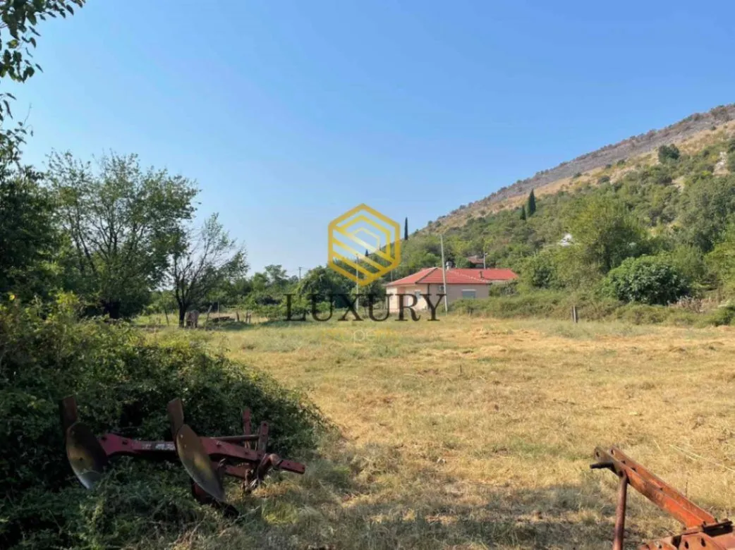 Prodaja, plac, 2000m², Donja Gorica, Podgorica
