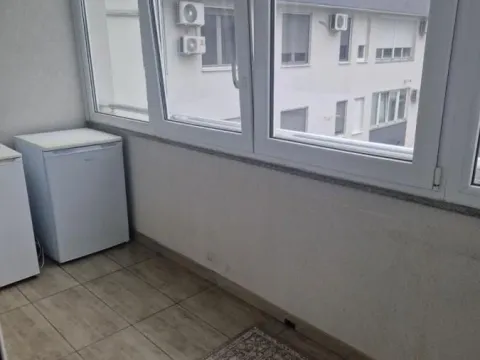 Izdavanje, dvosoban stan, 90m², Sajmište, Novi Sad - image 13