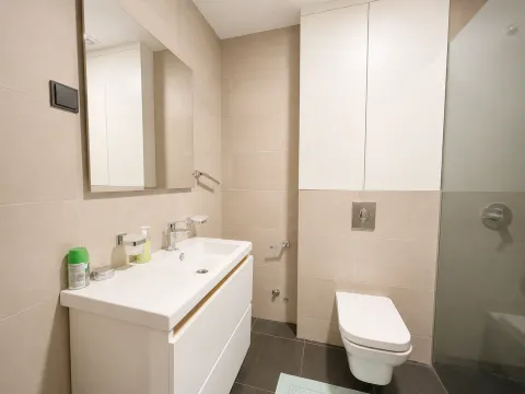 Izdavanje, dvosoban stan, 69m², Ljubović, Podgorica - image 11
