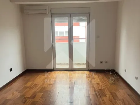 Izdavanje, jednosoban stan, 40m², Zabjelo, Podgorica - image 2