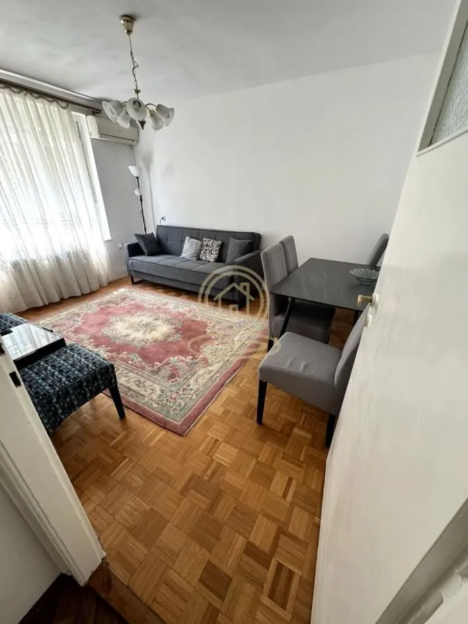 Rent, two bedroom apartment, 41m², Stari Grad, Beograd