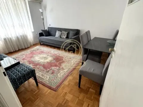 Rent, two bedroom apartment, 41m², Stari Grad, Beograd - image 2