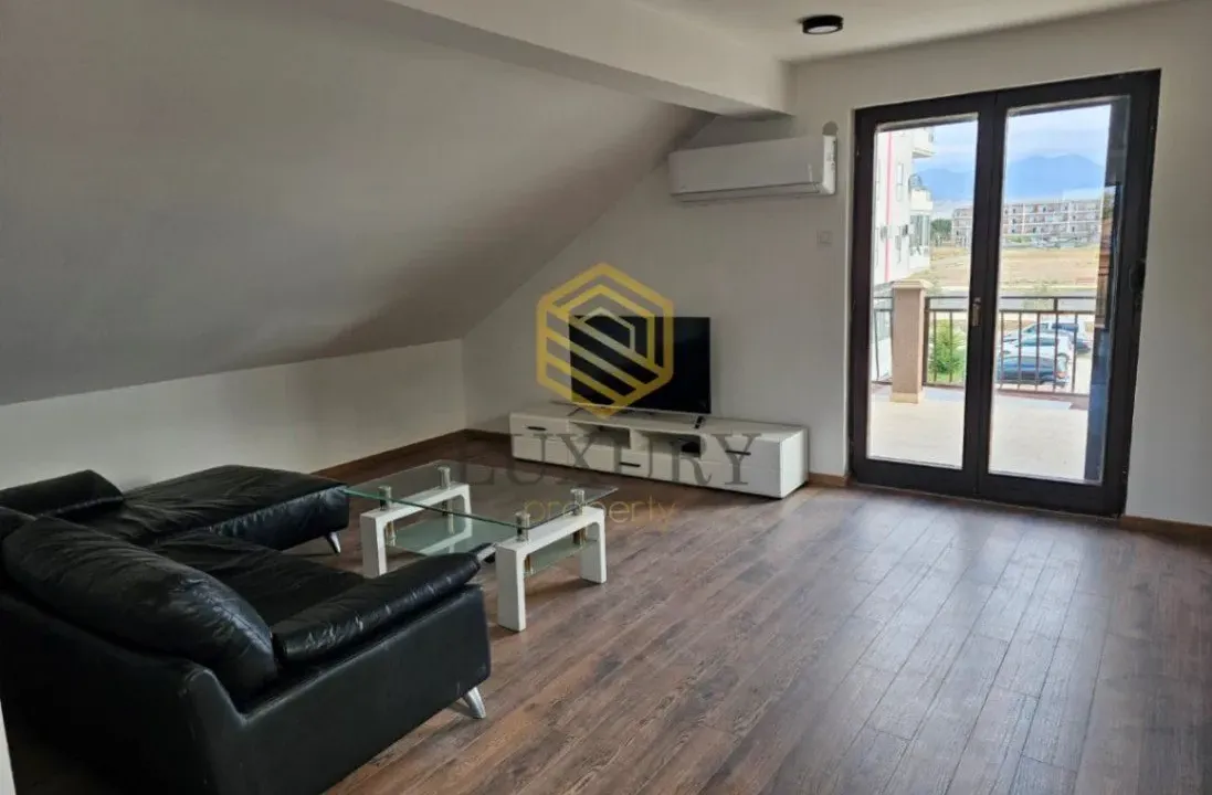 Izdavanje, jednosoban stan, 80m², Stari Aerodrom, Podgorica