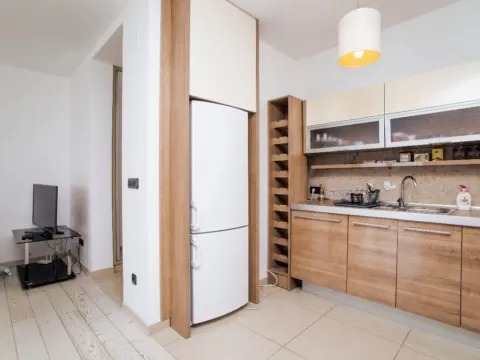 Rent, two bedroom apartment, 70m², Opatovo, Tivat - image 6