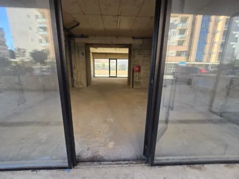 Izdavanje, poslovni prostor, 100m², City Kej, Podgorica - image 7