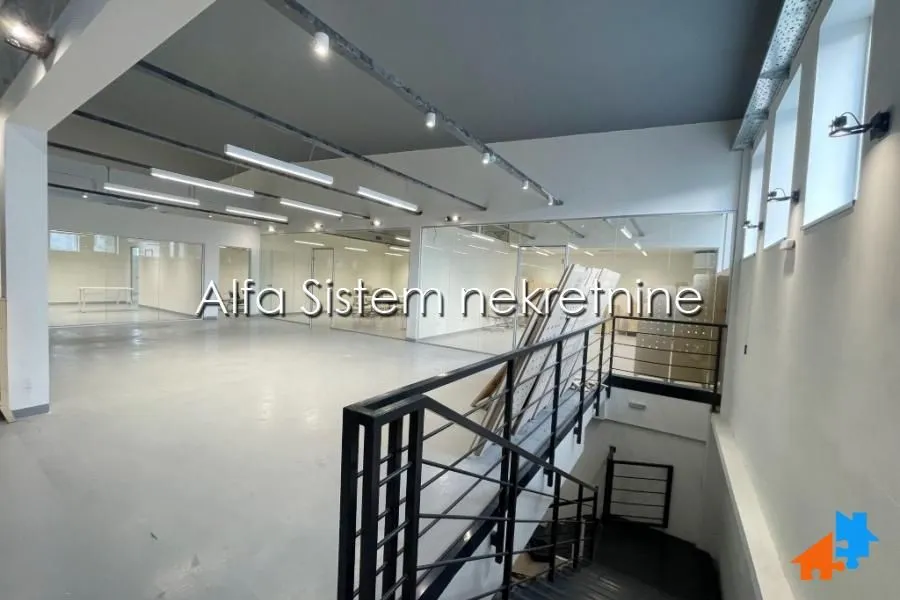 Rent, office space, 2000m², Voždovac Sve Podlokacije, Beograd