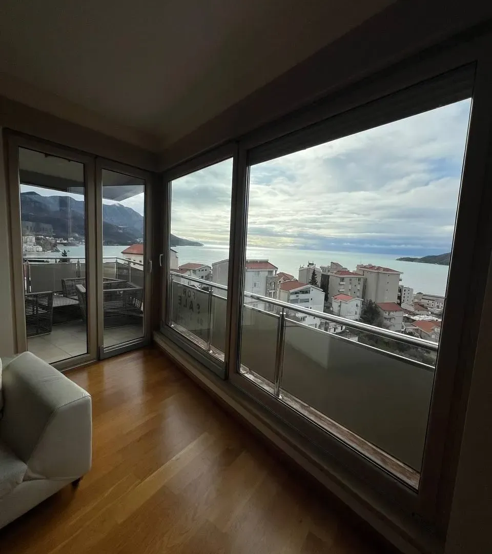 Prodaja, dvosoban stan, 95m², Bečići, Budva