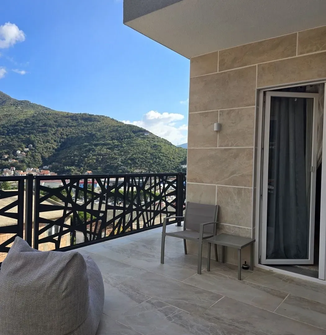 Prodaja, kuća, 140m², Zelenika, Herceg Novi