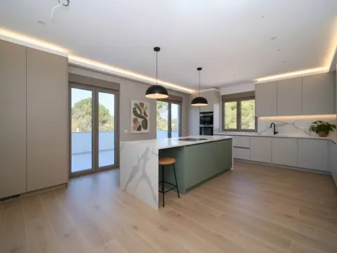 Prodaja, dvosoban stan, 113m², Centar, Tivat - image 5