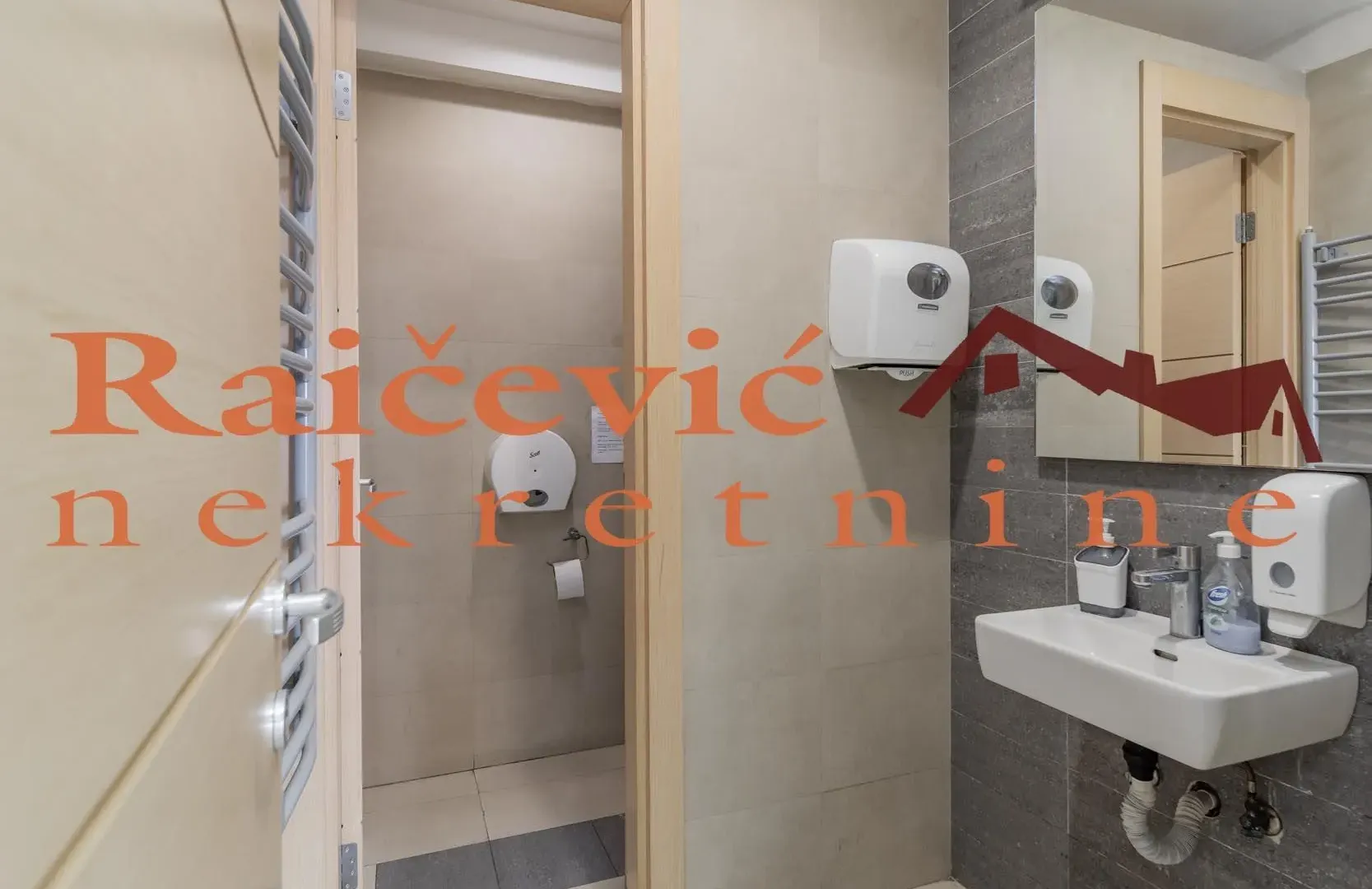 Rent, office space, 216m², Savski Venac, Beograd