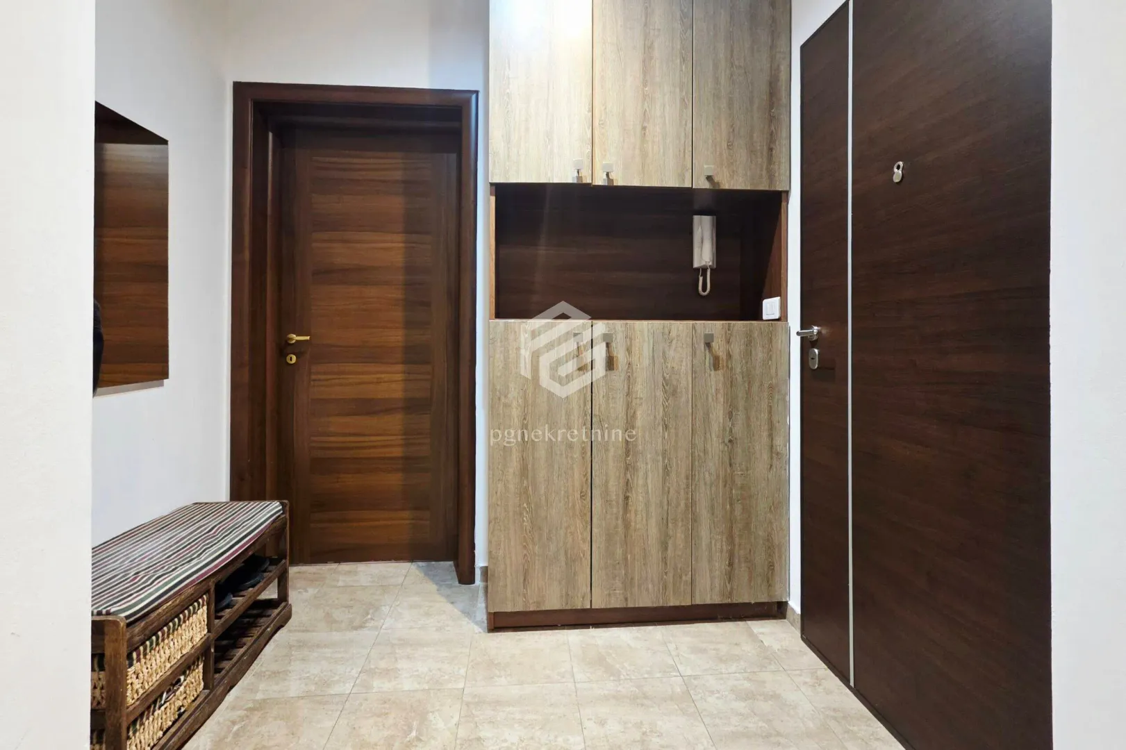 Prodaja, dvosoban stan, 66m², Stari Aerodrom, Podgorica