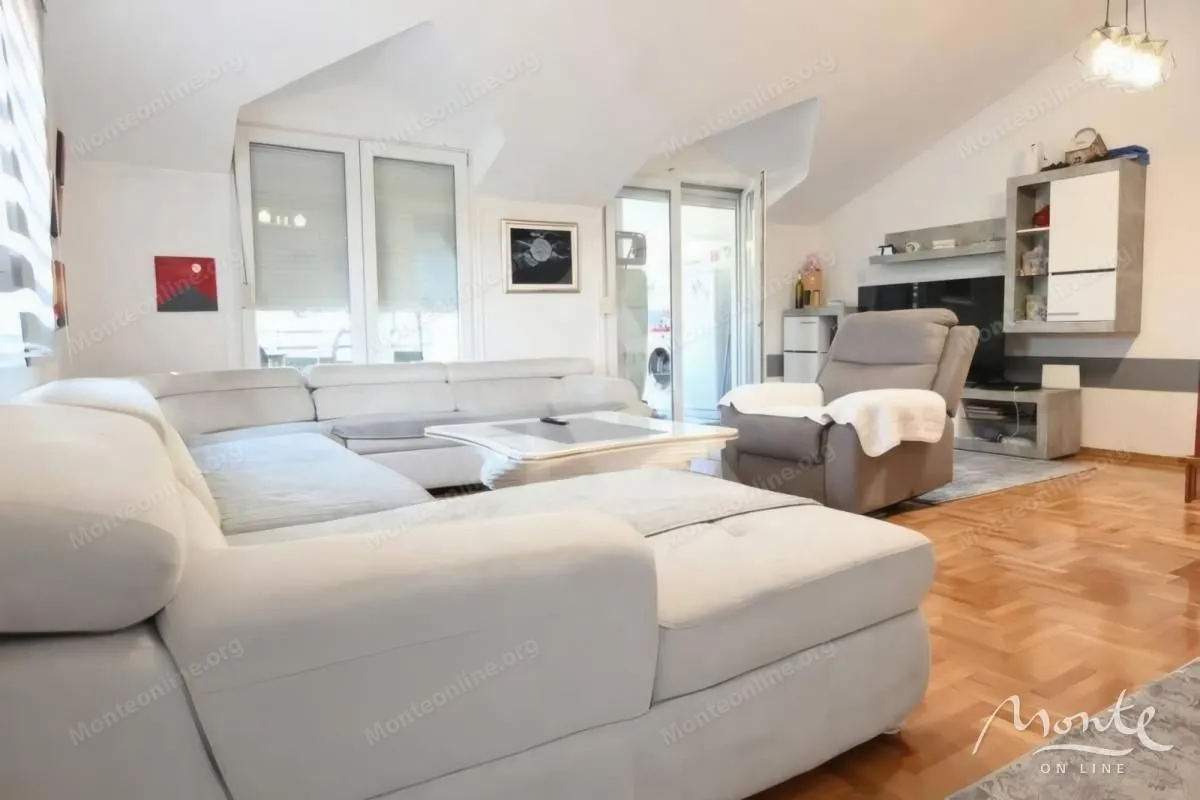 Prodaja, dvosoban stan, 103m², Donja Gorica, Podgorica