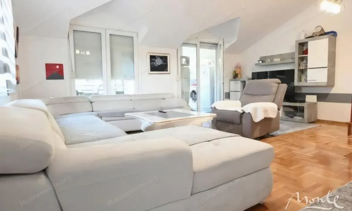 Prodaja, dvosoban stan, 103m², Donja Gorica, Podgorica