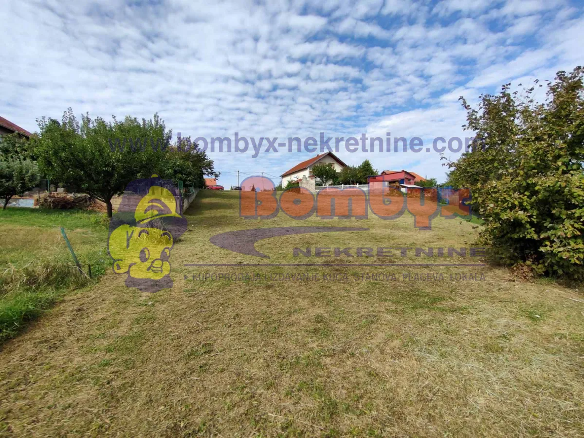 Prodaja, plac, 1700m², Ledinci, Petrovaradin
