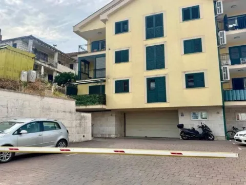 Prodaja, jednosoban stan, 58m², Tivat, Crna Gora - image 2