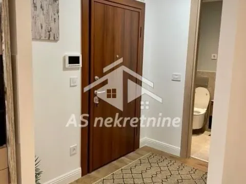 Izdavanje, dvosoban stan, 42m², Vračar Sve Podlokacije, Beograd - image 19