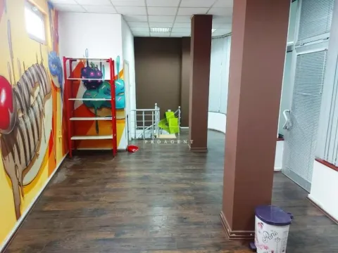 Prodaja, poslovni prostor, 56m², Palilula, Niš