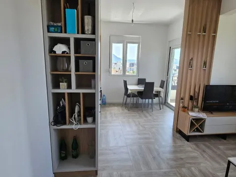 Rent, one bedroom apartment, 43m², Šušanj, Bar - image 6