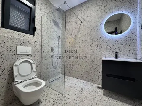 Izdavanje, kuća, 150m², Donja Gorica, Podgorica - image 14