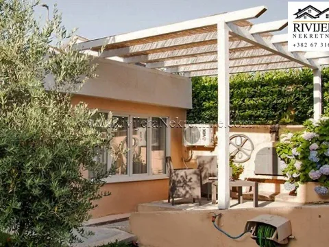 Sale, house, 187m², Igalo, Herceg Novi - image 2