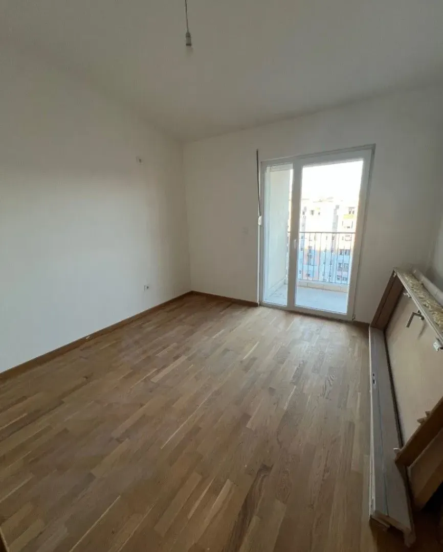 Prodaja, dvosoban stan, 72m², Stari Aerodrom, Podgorica