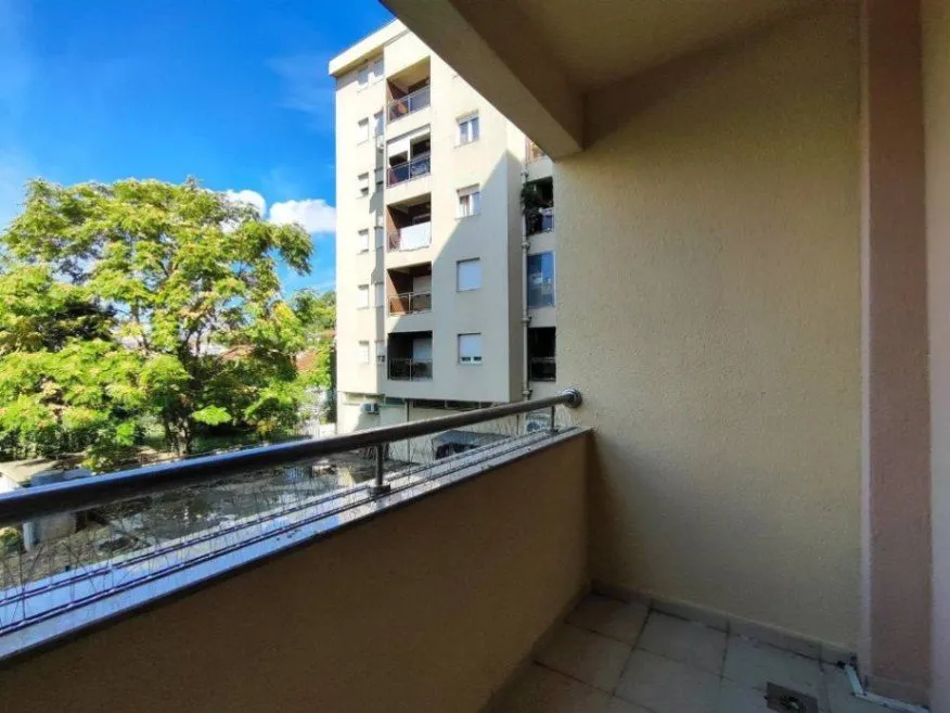Rent, office space, 105m², Preko Morače, Podgorica