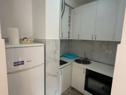 Rent, one bedroom apartment, 45m², Velji Vinogradi, Budva - image 8