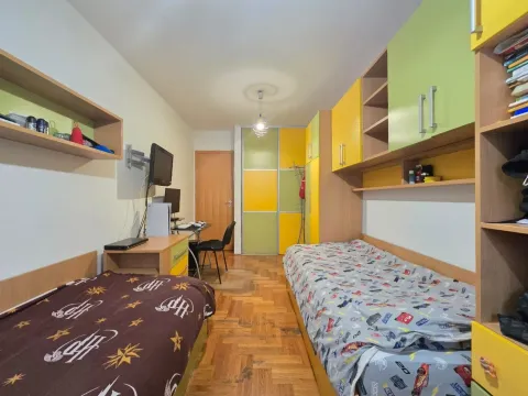 Sale, two bedroom apartment, 70m², Stari Aerodrom, Podgorica - image 10