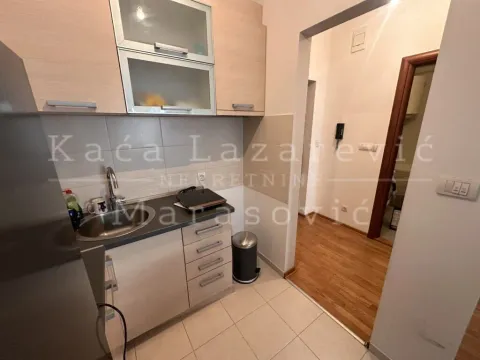 Prodaja, dvosoban stan, 40m², Kluz, Zvezdara Sve Podlokacije - image 12