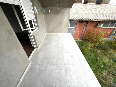 Izdavanje, kuća, 160m², Zabjelo, Podgorica - image 21