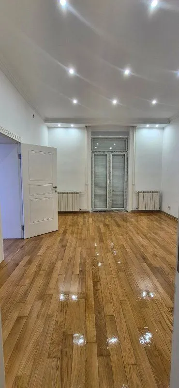 Rent, studio apartment, 144m², Vračar Sve Podlokacije, Beograd