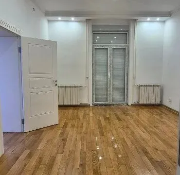 Izdavanje, garsonjera, 144m², Vračar Sve Podlokacije, Beograd - image 8