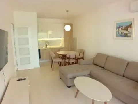 Sale, one bedroom apartment, 51m², Dubovica, Budva - image 1