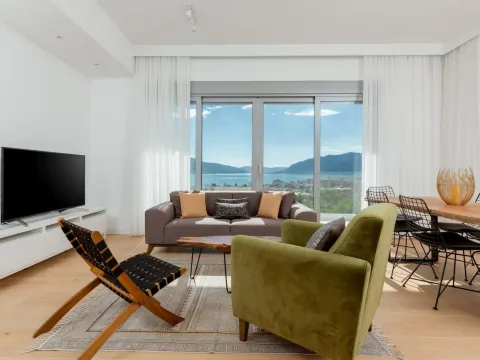 Rent, four bedroom apartment, 273m², Marići, Tivat - image 20