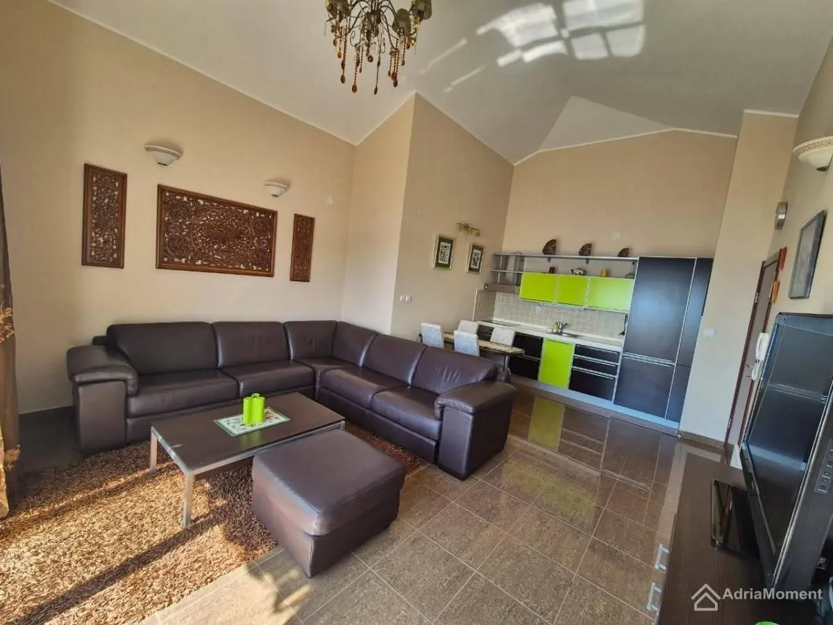 Prodaja, dvosoban stan, 80m², Savina, Herceg Novi