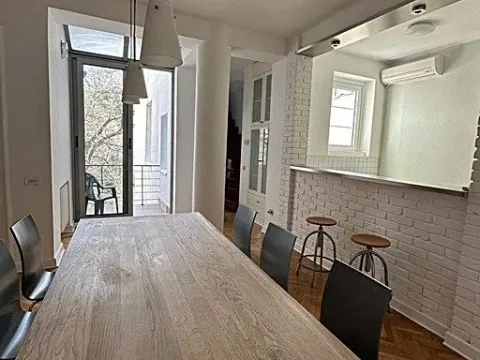 Izdavanje, trosoban stan, 120m², Slavija, Vračar Sve Podlokacije - image 1